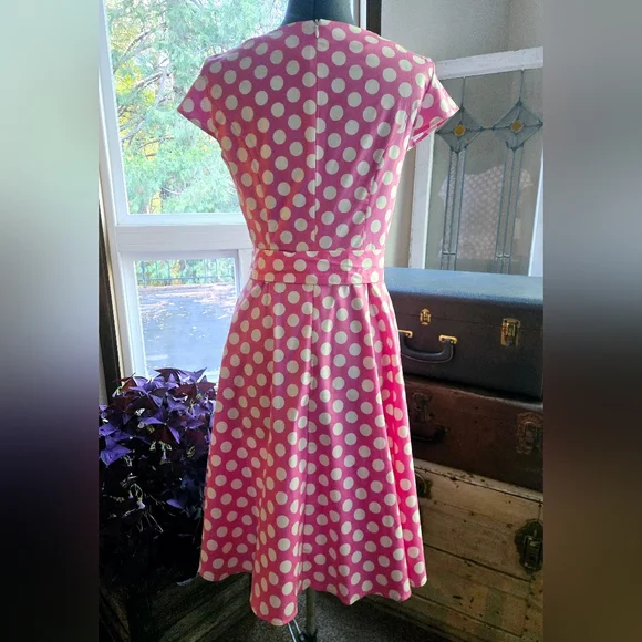 Retro Polka-dot Dress - Picture 4 of 8